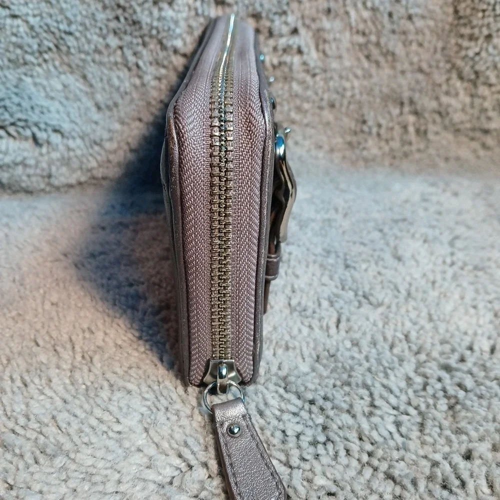 Coach SoHo Zoe Double Buckle Zip Around Leather Wallet Metallic Pewter Gray